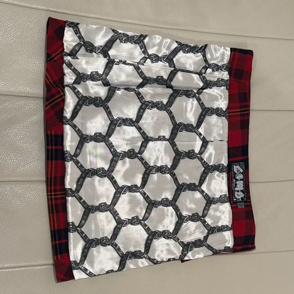 Fall 2007 LAMB Plaid Red and Black Women's Skirt - Picture 5 of 6